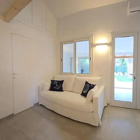 Sardiniaseahouse * פולה
